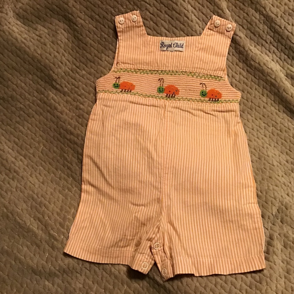 Smocked bugs jon jon shortall boys sz 3M boutique